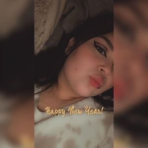 Meet your Posher, Raquel